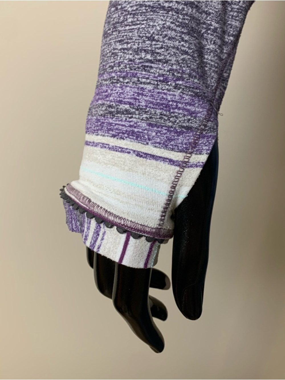 Lululemon Race Your Pace Long Sleeve Osaka Stripe Black Grape Size 6 Running Top - Picture 3 of 7